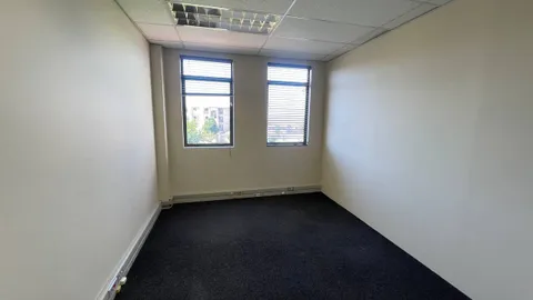 Office to let in Midrand (8)